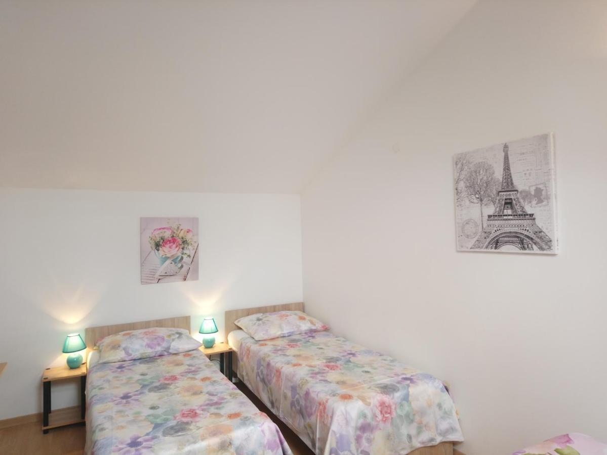 Apartments Alyssa Ičići 외부 사진